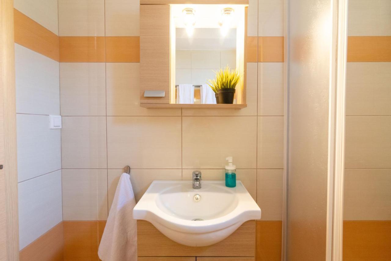 Apartamento De Angel Jerakiní Kültér fotó